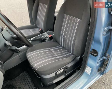 Синий Форд Фокус, объемом двигателя 1.6 л и пробегом 208 тыс. км за 5499 $, фото 28 на Automoto.ua