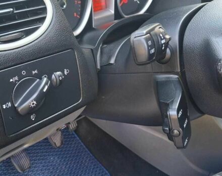 Синій Форд Фокус, об'ємом двигуна 1.6 л та пробігом 454 тис. км за 4000 $, фото 13 на Automoto.ua