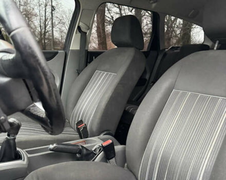 Синий Форд Фокус, объемом двигателя 1.56 л и пробегом 390 тыс. км за 4500 $, фото 8 на Automoto.ua