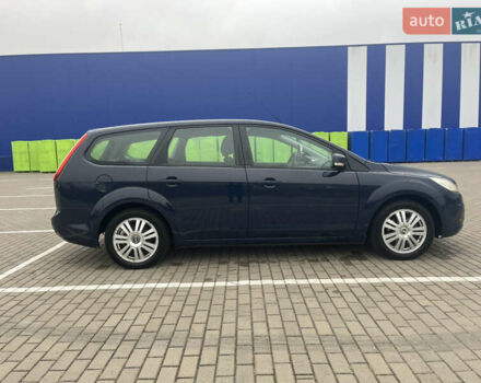 Синій Форд Фокус, об'ємом двигуна 1.6 л та пробігом 301 тис. км за 3850 $, фото 13 на Automoto.ua