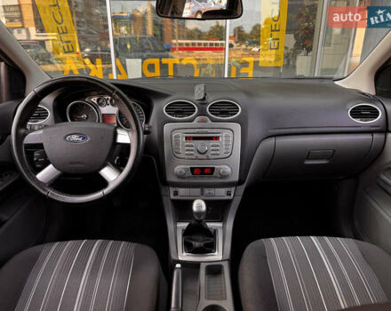 Синий Форд Фокус, объемом двигателя 1.56 л и пробегом 239 тыс. км за 5800 $, фото 14 на Automoto.ua