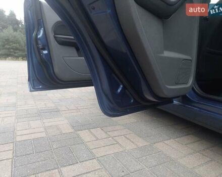 Синий Форд Фокус, объемом двигателя 1.6 л и пробегом 215 тыс. км за 6350 $, фото 17 на Automoto.ua