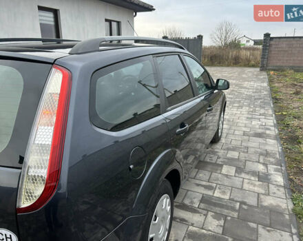 Синий Форд Фокус, объемом двигателя 1.6 л и пробегом 225 тыс. км за 5100 $, фото 11 на Automoto.ua