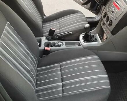 Синій Форд Фокус, об'ємом двигуна 1.6 л та пробігом 280 тис. км за 4800 $, фото 16 на Automoto.ua