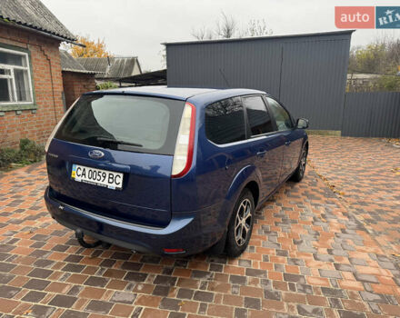Синий Форд Фокус, объемом двигателя 1.6 л и пробегом 275 тыс. км за 5400 $, фото 4 на Automoto.ua