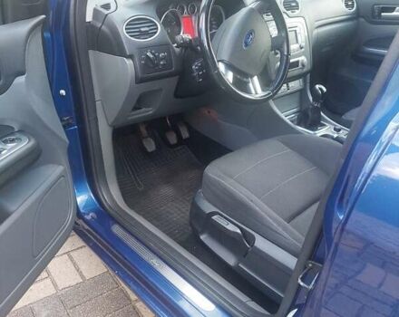 Синий Форд Фокус, объемом двигателя 1.6 л и пробегом 215 тыс. км за 6350 $, фото 11 на Automoto.ua