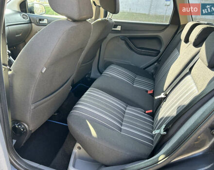 Синий Форд Фокус, объемом двигателя 1.6 л и пробегом 225 тыс. км за 5300 $, фото 15 на Automoto.ua