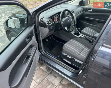 Синий Форд Фокус, объемом двигателя 1.6 л и пробегом 225 тыс. км за 5100 $, фото 14 на Automoto.ua