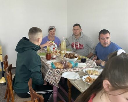 Синий Форд Фокус, объемом двигателя 1.6 л и пробегом 370 тыс. км за 4900 $, фото 2 на Automoto.ua