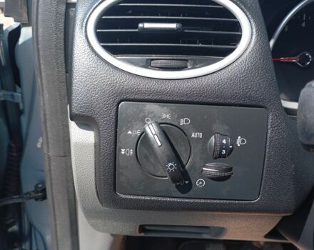 Синій Форд Фокус, об'ємом двигуна 1.6 л та пробігом 187 тис. км за 5500 $, фото 15 на Automoto.ua