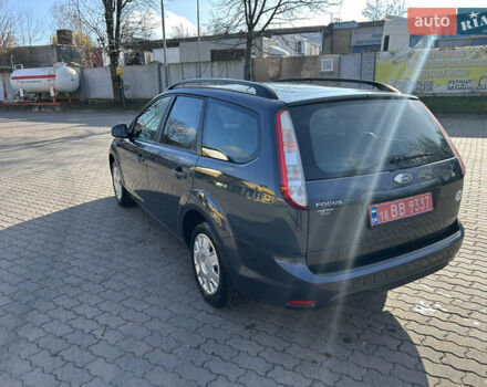 Синий Форд Фокус, объемом двигателя 1.6 л и пробегом 225 тыс. км за 5300 $, фото 7 на Automoto.ua