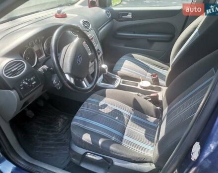 Синий Форд Фокус, объемом двигателя 1.6 л и пробегом 203 тыс. км за 4600 $, фото 4 на Automoto.ua