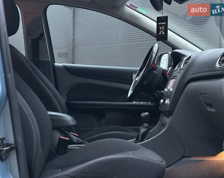 Синий Форд Фокус, объемом двигателя 1.6 л и пробегом 243 тыс. км за 5950 $, фото 25 на Automoto.ua