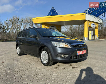 Синий Форд Фокус, объемом двигателя 1.6 л и пробегом 225 тыс. км за 5300 $, фото 2 на Automoto.ua