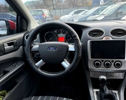 Синий Форд Фокус, объемом двигателя 1.6 л и пробегом 404 тыс. км за 5450 $, фото 8 на Automoto.ua