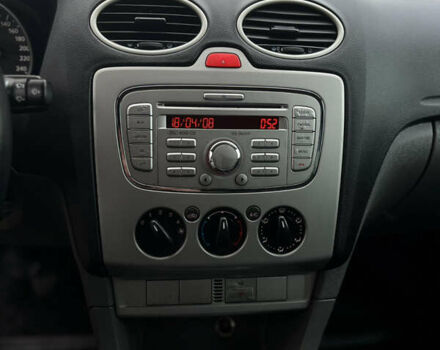 Синій Форд Фокус, об'ємом двигуна 1.6 л та пробігом 287 тис. км за 4999 $, фото 28 на Automoto.ua