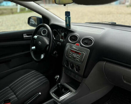 Синій Форд Фокус, об'ємом двигуна 1.6 л та пробігом 287 тис. км за 4999 $, фото 16 на Automoto.ua