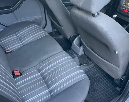 Синий Форд Фокус, объемом двигателя 2 л и пробегом 223 тыс. км за 4250 $, фото 15 на Automoto.ua