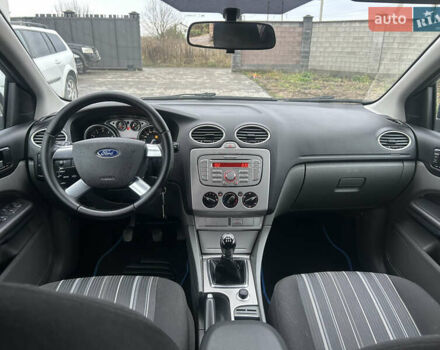 Синий Форд Фокус, объемом двигателя 1.6 л и пробегом 225 тыс. км за 5100 $, фото 24 на Automoto.ua