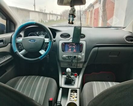 Синій Форд Фокус, об'ємом двигуна 1.6 л та пробігом 398 тис. км за 3700 $, фото 2 на Automoto.ua