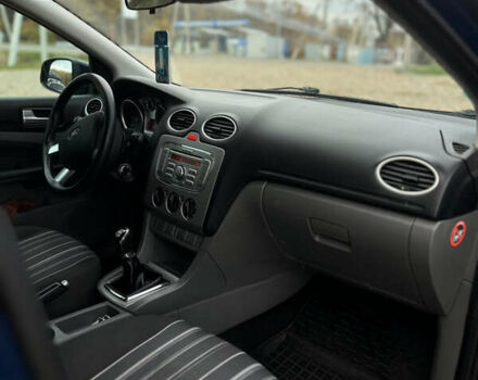 Синій Форд Фокус, об'ємом двигуна 1.6 л та пробігом 287 тис. км за 4999 $, фото 13 на Automoto.ua