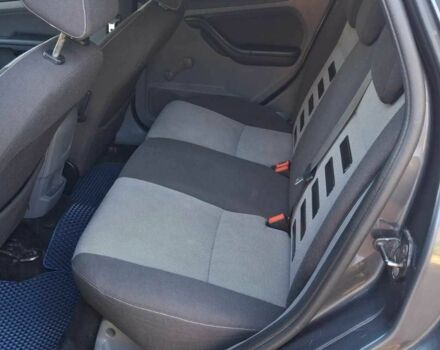 Синій Форд Фокус, об'ємом двигуна 1.6 л та пробігом 454 тис. км за 4000 $, фото 10 на Automoto.ua