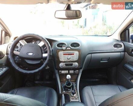 Синий Форд Фокус, объемом двигателя 1.6 л и пробегом 380 тыс. км за 4200 $, фото 3 на Automoto.ua