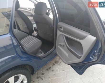 Синий Форд Фокус, объемом двигателя 1.6 л и пробегом 265 тыс. км за 5555 $, фото 12 на Automoto.ua