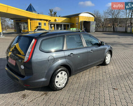 Синий Форд Фокус, объемом двигателя 1.6 л и пробегом 225 тыс. км за 5300 $, фото 4 на Automoto.ua