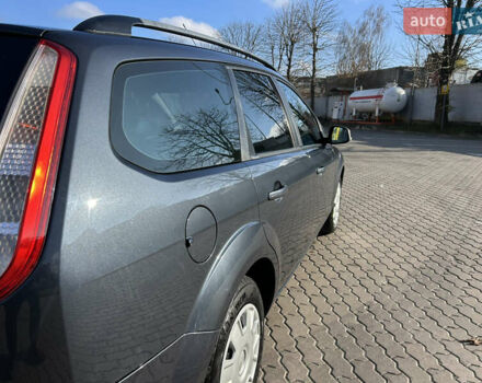 Синий Форд Фокус, объемом двигателя 1.6 л и пробегом 225 тыс. км за 5300 $, фото 10 на Automoto.ua
