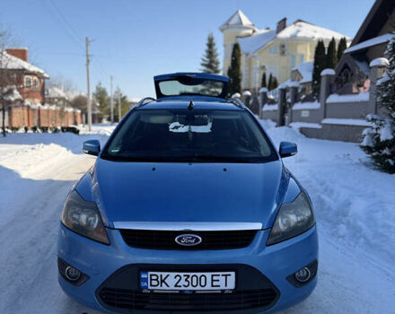 Синий Форд Фокус, объемом двигателя 1.8 л и пробегом 282 тыс. км за 4100 $, фото 2 на Automoto.ua