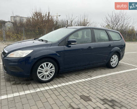 Синій Форд Фокус, об'ємом двигуна 1.6 л та пробігом 301 тис. км за 3850 $, фото 2 на Automoto.ua