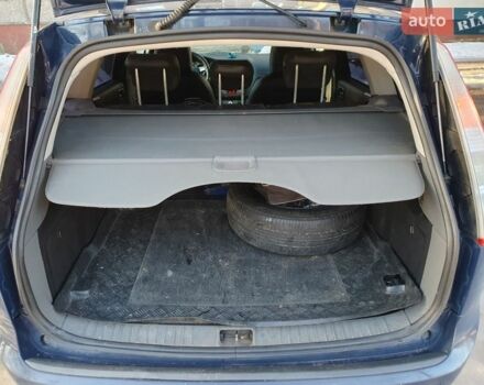 Синій Форд Фокус, об'ємом двигуна 1.6 л та пробігом 405 тис. км за 3800 $, фото 1 на Automoto.ua