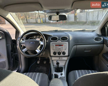 Синий Форд Фокус, объемом двигателя 1.6 л и пробегом 225 тыс. км за 5300 $, фото 24 на Automoto.ua