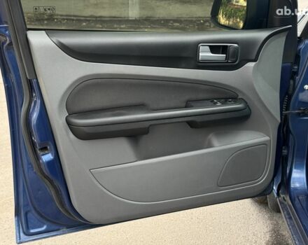 Синий Форд Фокус, объемом двигателя 1.6 л и пробегом 254 тыс. км за 5240 $, фото 18 на Automoto.ua