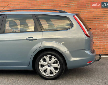 Синий Форд Фокус, объемом двигателя 1.6 л и пробегом 200 тыс. км за 5200 $, фото 8 на Automoto.ua