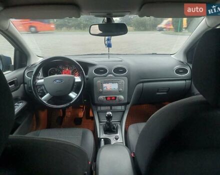 Синий Форд Фокус, объемом двигателя 1.6 л и пробегом 215 тыс. км за 6350 $, фото 21 на Automoto.ua