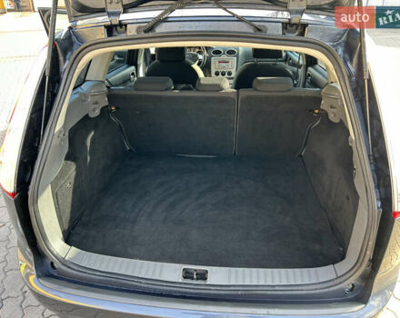 Синий Форд Фокус, объемом двигателя 1.6 л и пробегом 225 тыс. км за 5300 $, фото 17 на Automoto.ua