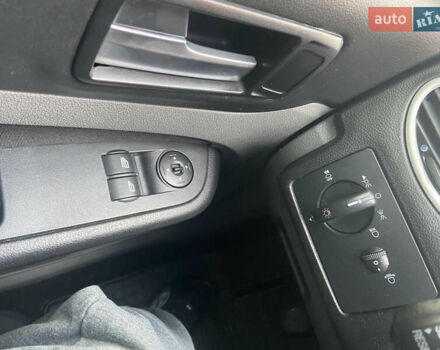 Форд Фокус 2008 в Киеве на Automoto.ua Синий Форд Фокус, объемом двигателя 1.6 л и пробегом 229 тыс. км за 5300 $, фото 19 на Automoto.ua