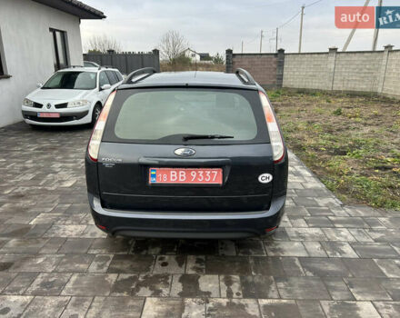 Синий Форд Фокус, объемом двигателя 1.6 л и пробегом 225 тыс. км за 5100 $, фото 4 на Automoto.ua