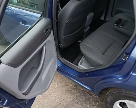 Синий Форд Фокус, объемом двигателя 1.6 л и пробегом 225 тыс. км за 5999 $, фото 10 на Automoto.ua