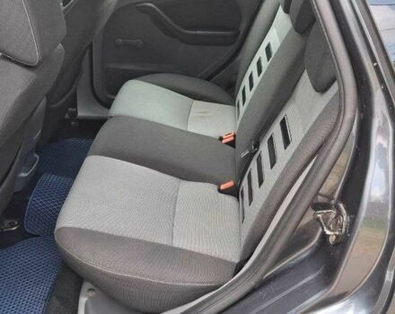 Синій Форд Фокус, об'ємом двигуна 1.6 л та пробігом 454 тис. км за 4000 $, фото 11 на Automoto.ua