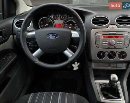 Синий Форд Фокус, объемом двигателя 1.6 л и пробегом 169 тыс. км за 5350 $, фото 27 на Automoto.ua