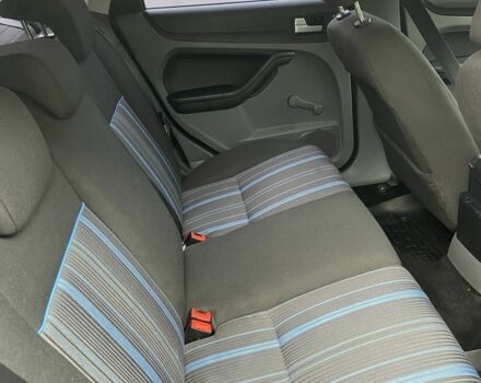 Синий Форд Фокус, объемом двигателя 1.6 л и пробегом 214 тыс. км за 4199 $, фото 16 на Automoto.ua