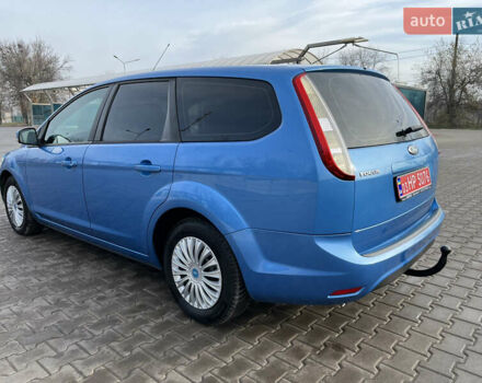 Синий Форд Фокус, объемом двигателя 1.6 л и пробегом 199 тыс. км за 6399 $, фото 8 на Automoto.ua