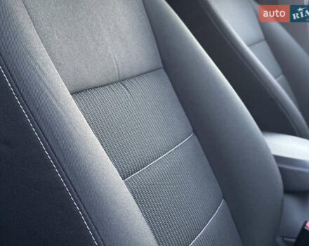 Синій Форд Фокус, об'ємом двигуна 1.6 л та пробігом 197 тис. км за 5999 $, фото 77 на Automoto.ua