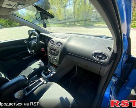 Форд Фокус 2009 у Запоріжжя на Automoto.ua Синій Форд Фокус, об'ємом двигуна 1.6 л та пробігом 214 тис. км за 7500 $, фото 7 на Automoto.ua