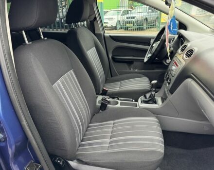 Синий Форд Фокус, объемом двигателя 1.6 л и пробегом 210 тыс. км за 6550 $, фото 11 на Automoto.ua