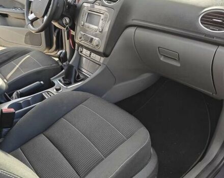 Синий Форд Фокус, объемом двигателя 1.6 л и пробегом 256 тыс. км за 6800 $, фото 42 на Automoto.ua