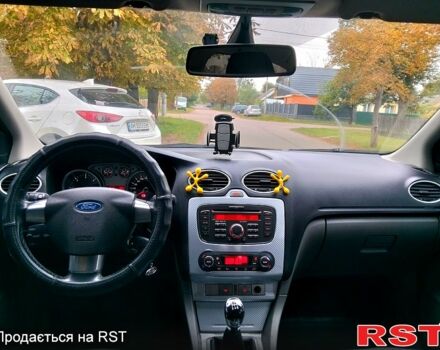 Форд Фокус 2009 у Коростене на Automoto.ua Синій Форд Фокус, об'ємом двигуна 1.8 л та пробігом 236 тис. км за 5200 $, фото 6 на Automoto.ua